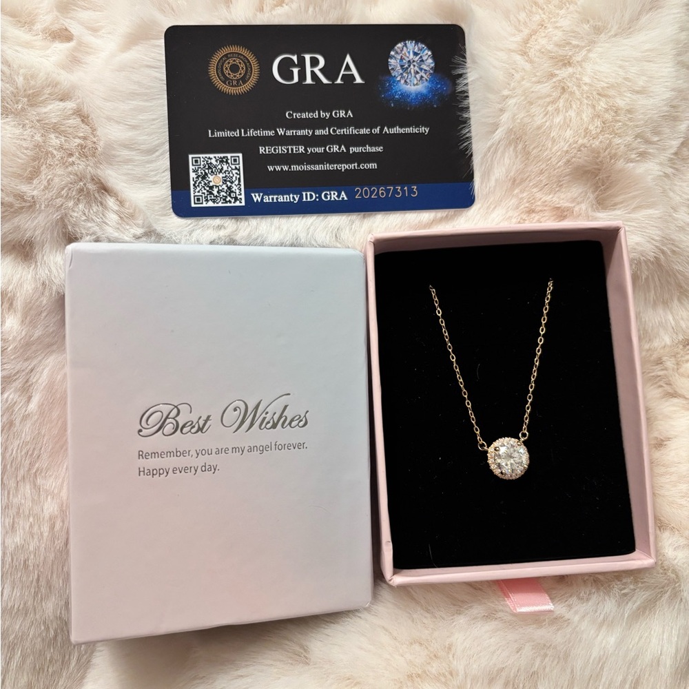 Beautiful Gold Plated 2ct Moissanite Diamond 925 Silver Necklace - Picture 8 of 8